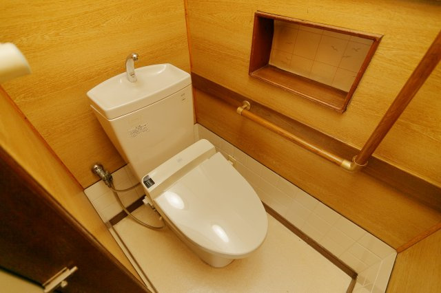 田中貸家のトイレ