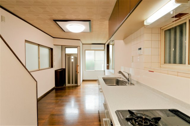 田中貸家の居間・リビング