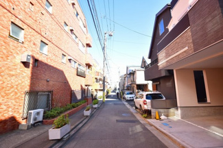 【前面道路含む現地写真】 | 現地見学や資料請求などお気軽にお問合せ下さい。
周辺環境とあわせて現地もご案内致します。