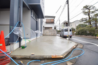 【駐車場】 | 現地見学や資料請求などお気軽にお問合せ下さい。
周辺環境とあわせて現地もご案内致します。