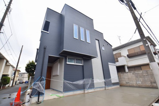 【外観】 | 北東角地で開放感良好、閑静な住宅街です。