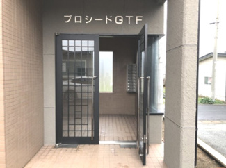 【エントランス】