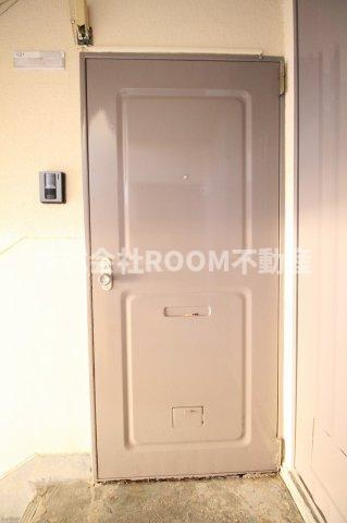 メゾン花繰の玄関|落ち着いた玄関です