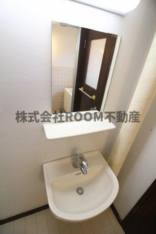 メゾン花繰の独立洗面台|独立洗面化粧台が付いています