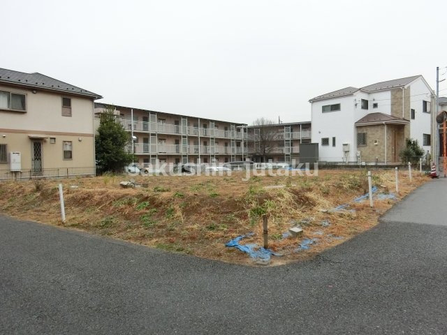 藤崎５丁目　売地　全３区画の前面道路含む現地写真|藤崎５丁目　売地　全３区画　建築条件付き（建築条件付き解除について相談可）公道面　第一種住居地域　建ぺい率６０％容積率１６０％　公営水道・公共下水・都市ガス　