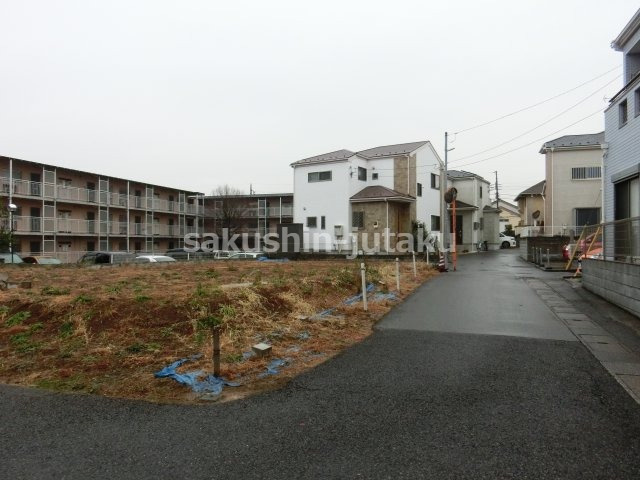 藤崎５丁目　売地　全３区画の前面道路含む現地写真|藤崎５丁目　売地　全３区画　建築条件付き（建築条件付き解除について相談可）公道面　第一種住居地域　建ぺい率６０％容積率１６０％　公営水道・公共下水・都市ガス　