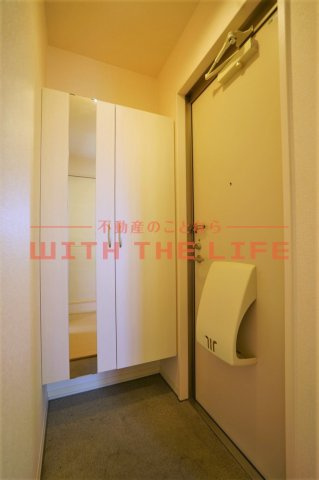 エンブレイスガーデンの玄関|シンプルで使いやすい玄関です