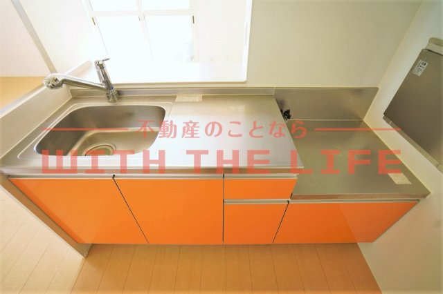 エンブレイスガーデンのキッチン|コンパクトなキッチンで掃除もラクラク