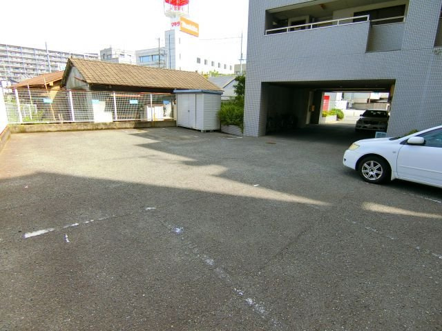 第2浅井ビルの駐車場|同物件別部屋イメージ