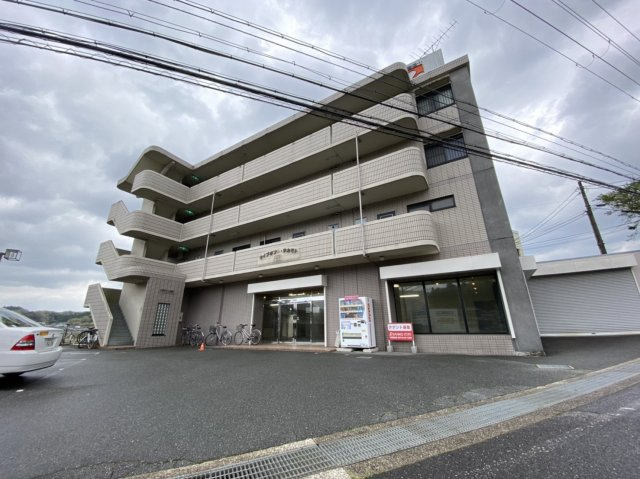 ライブマンションの外観