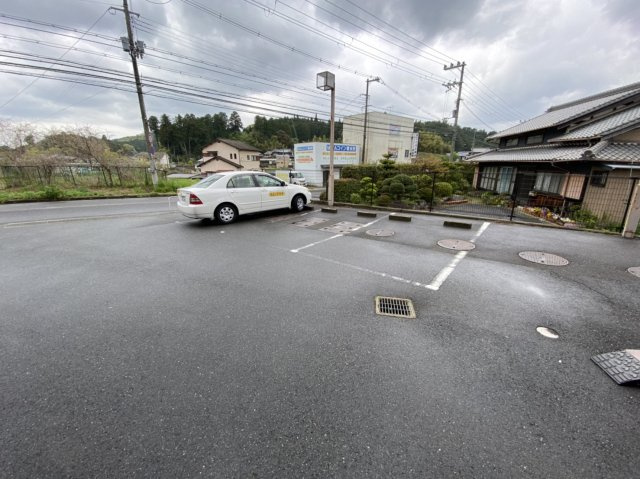 ライブマンションの駐車場