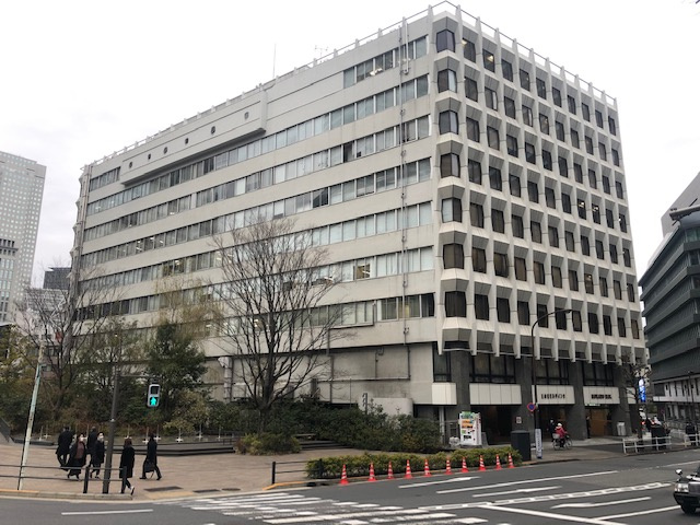 三会堂ビルディングの外観