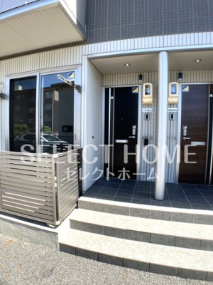 【エントランス】 | プリンス大友 | 落ち着いたエントランスです