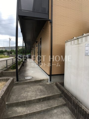  | アンプルールリーブルリベルテ