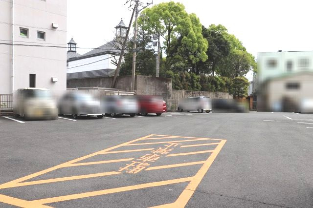 アルファステイツ桟橋通りⅠの駐車場