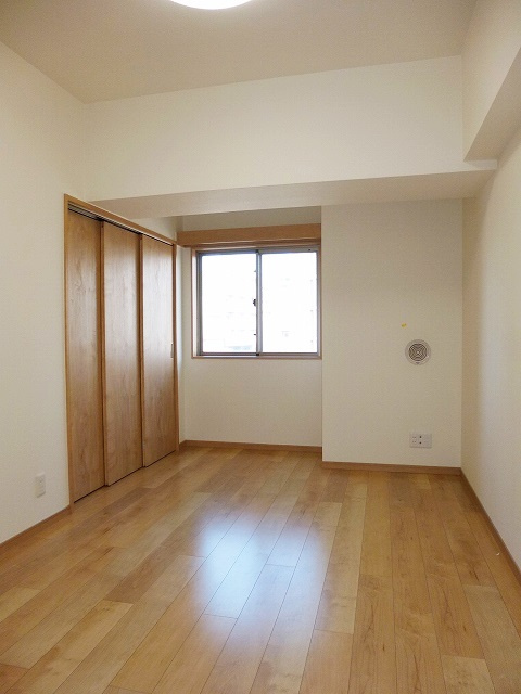 RESIDIA入谷の設備|レジディア入谷の洋室です