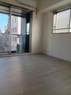 千代田区内神田３丁目の賃貸マンションのバルコニー