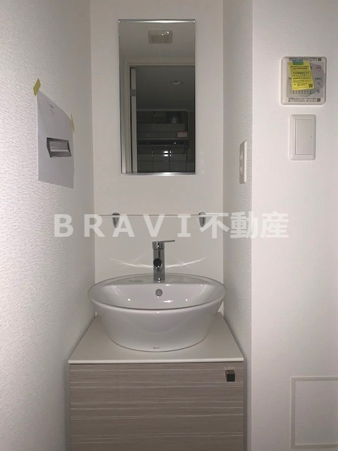エスリード大阪城PREMIER(エスリード大阪城プレミア)　BRAVI不動産の独立洗面台|【エスリード大阪城PREMIER(エスリード大阪城プレミア)】独立洗面台です