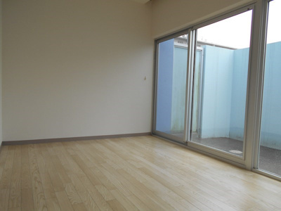 【寝室】 | QUEENPALACE | ゆとりの広さです