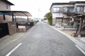 【前面道路含む現地写真】