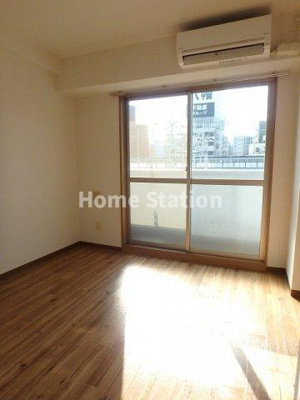 【居間・リビング】 | ファーストコート西梅田