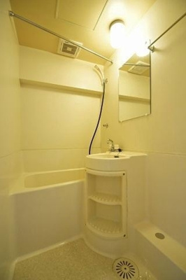 【浴室】 | アバンダント84(アバンダントハチジュウヨン) | 別号室の写真になります。現況優先。