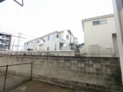 【展望】 | 磯子コーポラス | １階部分からの眺望です。