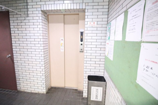 【その他共用部分】 | 日常生活にはかかせないエレベーター付き。