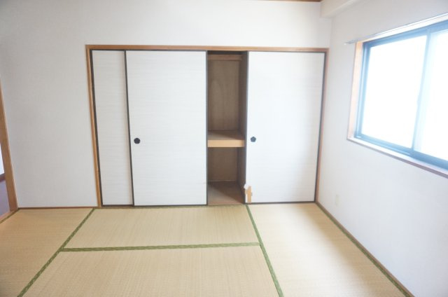 熊本市中央区八王寺町の賃貸マンションの収納
