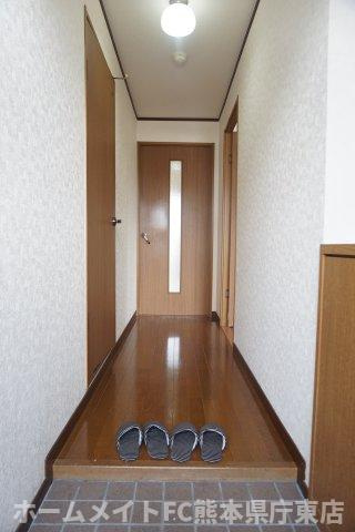 熊本市中央区八王寺町の賃貸マンションの玄関