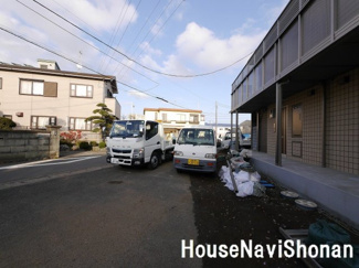 【駐車場】