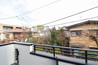 【展望】 | バルコニーからは開放的な景色が眺められます。