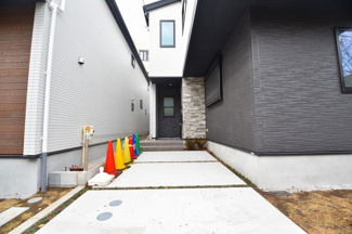 【駐車場】 | 現地見学や資料請求などお気軽にお問合せ下さい。
周辺環境とあわせて現地もご案内致します。