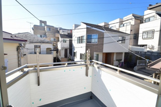 【展望】 | バルコニーからは開放的な景色が眺められます。