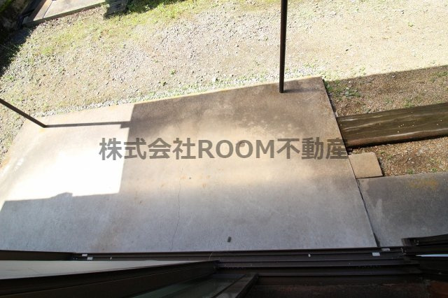 原貸家のバルコニー|バルコニーがあります