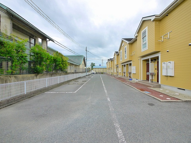 ヴェルドミールＢ（二階堂上ノ庄町）の駐車場|駐車場があるので、車を買う予定の方も安心です