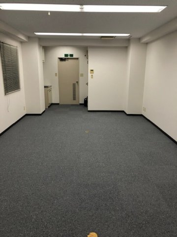 イナホビルの内装