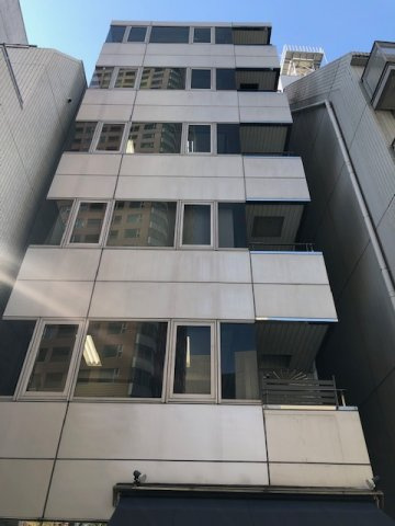 国土西池ビルの外観