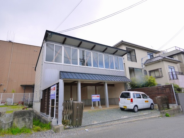 紀寺テナントⅡの外観
