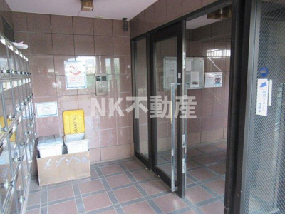 【エントランス】 | メゾンSK（弥刀賃貸） | 建物の内部です