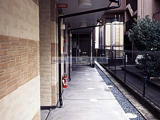 【エントランス】 | レオパレスリバーサイド