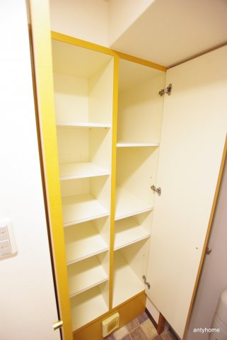 グランシャルマン新大阪　仲介手数料無料の収納