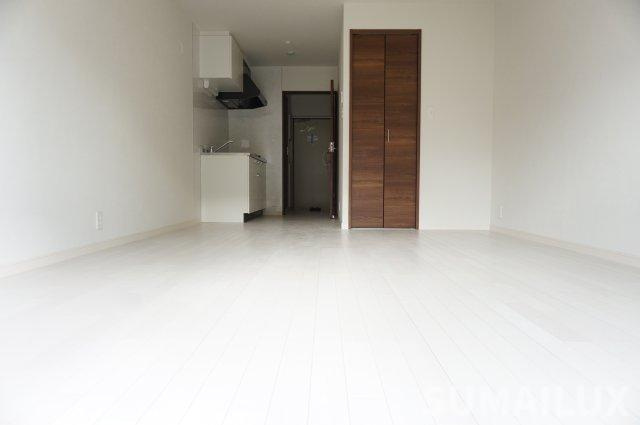 熊本市中央区琴平本町の賃貸マンションの居間・リビング