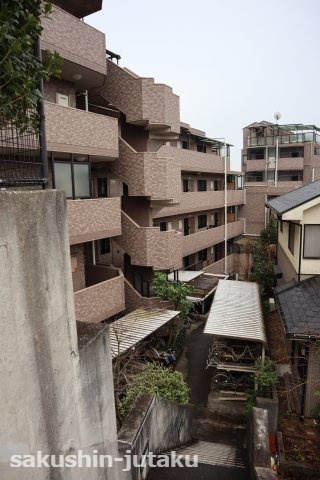 ライオンズマンション幕張本郷第二の外観