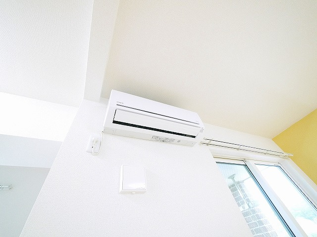 サニーシャトウ　Ｓの設備|エアコン付きの物件です