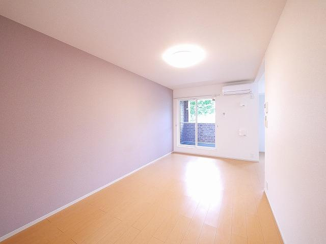 サニーシャトウ　Ｓの居間・リビング|居間です