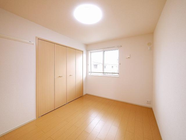 サニーシャトウ　Ｓの洋室|個人の部屋や寝室として使える洋室です