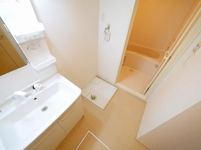 サニーシャトウ　Ｓの洗面所|コンパクトで使いやすい洗面所