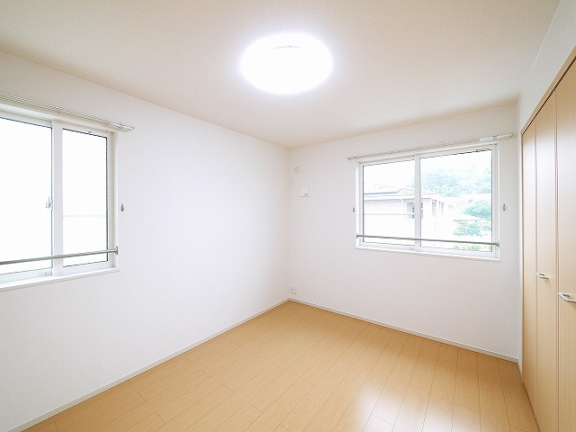 サニーシャトウ　Ｓの洋室|ゆったりした洋室です