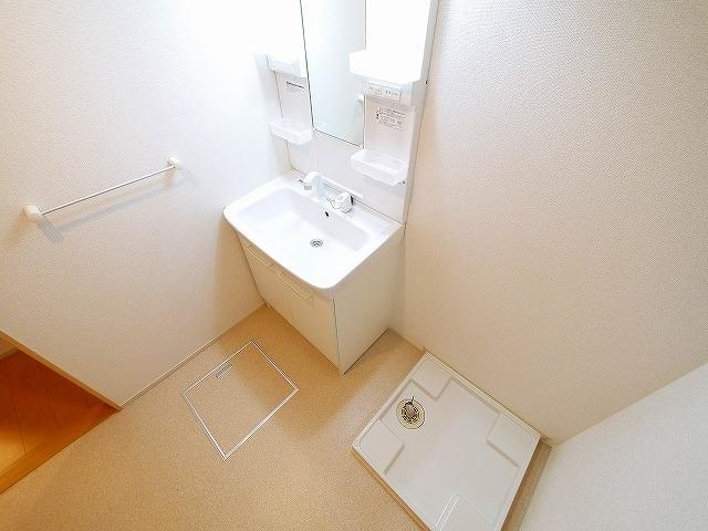 サニーシャトウ　Ｓの洗面所|広い洗面スペース